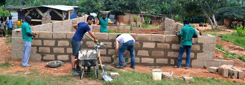Volunteers building houses overseas Projects Abroad volunteers building houses overseas