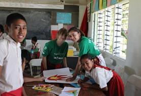 Samoa High School Project volunteers work with school children at our Care & Community placement in Samoa.