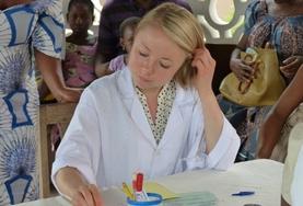 Medicine & Healthcare Volunteer in Philippines for High School: Public Health