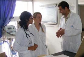 Morocco A professional doctor talks to Midwifery volunteers about the work they will be involved in at their placement in Morocco.